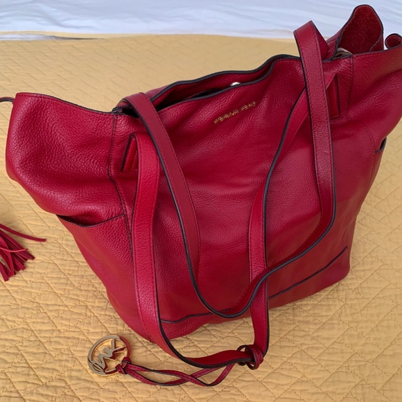 Michael Kors Large Leather Red Tote with Tassels - Picture 2 of 16